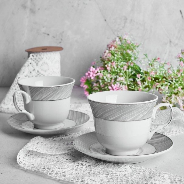 Komplet dw&oacute;ch filiżanek do kawy ze spodkami Tadar Bella Feguro Motivo 250 ml