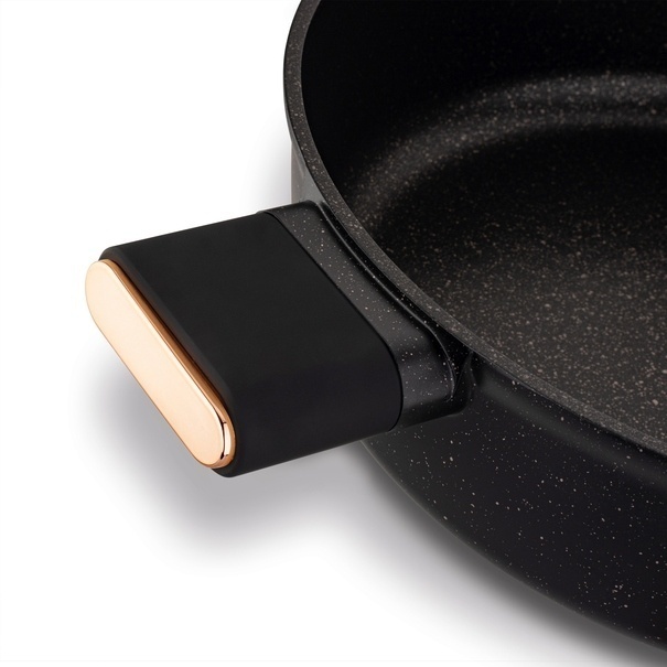 Patelnia kr&oacute;tkie uchwyty z pokrywką Starke Pro Starlet Black 28x8 cm