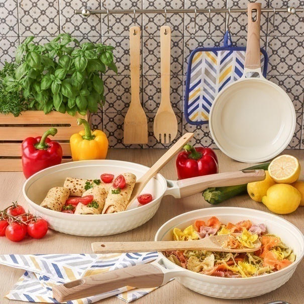 Komplet 3 patelni ceramicznych Konighoffer Rosti 20 24 28 cm kremowe