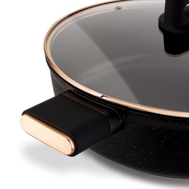 Patelnia kr&oacute;tkie uchwyty z pokrywką Starke Pro Starlet Black 28x8 cm