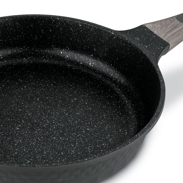 Patelnia na indukcję z powłoką marmurową Starke Pro Embossed 28 cm