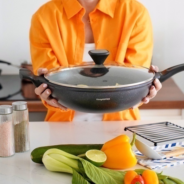 Patelnia WOK marmurkowa Konighoffer Kenji 30 cm na indukcję