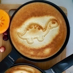 Patelnia na indukcję do naleśników i placków Konighoffer Dino 18 cm
