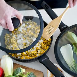 Patelnia na indukcję non-stick z pokrywką Starke Pro Sirius 28 cm głęboka