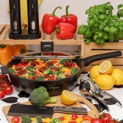 Patelnia WOK na indukcję z pokrywką Starke Pro Yasai 30 cm
