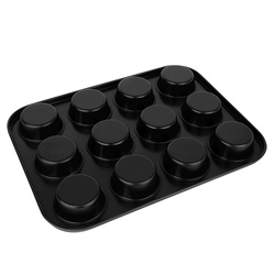 Forma do pieczenia na 12 muffinek Tadar 35,5 x 26,5 cm z silikonowymi foremkami