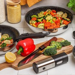 Nóż Santoku ręcznie robiony z twardej stali Starke Pro Toshiro 18 cm