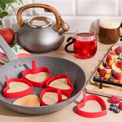 Foremka silikonowa do smażenia jajek sadzonych i pancakes Tadar 9x 10 cm czerwone serce