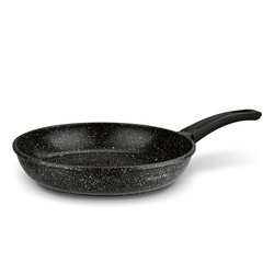 Patelnia non-stick Starke Pro Chelsea 28 cm i podkładka