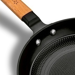 Zestaw trzech patelni żeliwnych Starke Pro Hanoi 20 cm 24 cm 28 cm